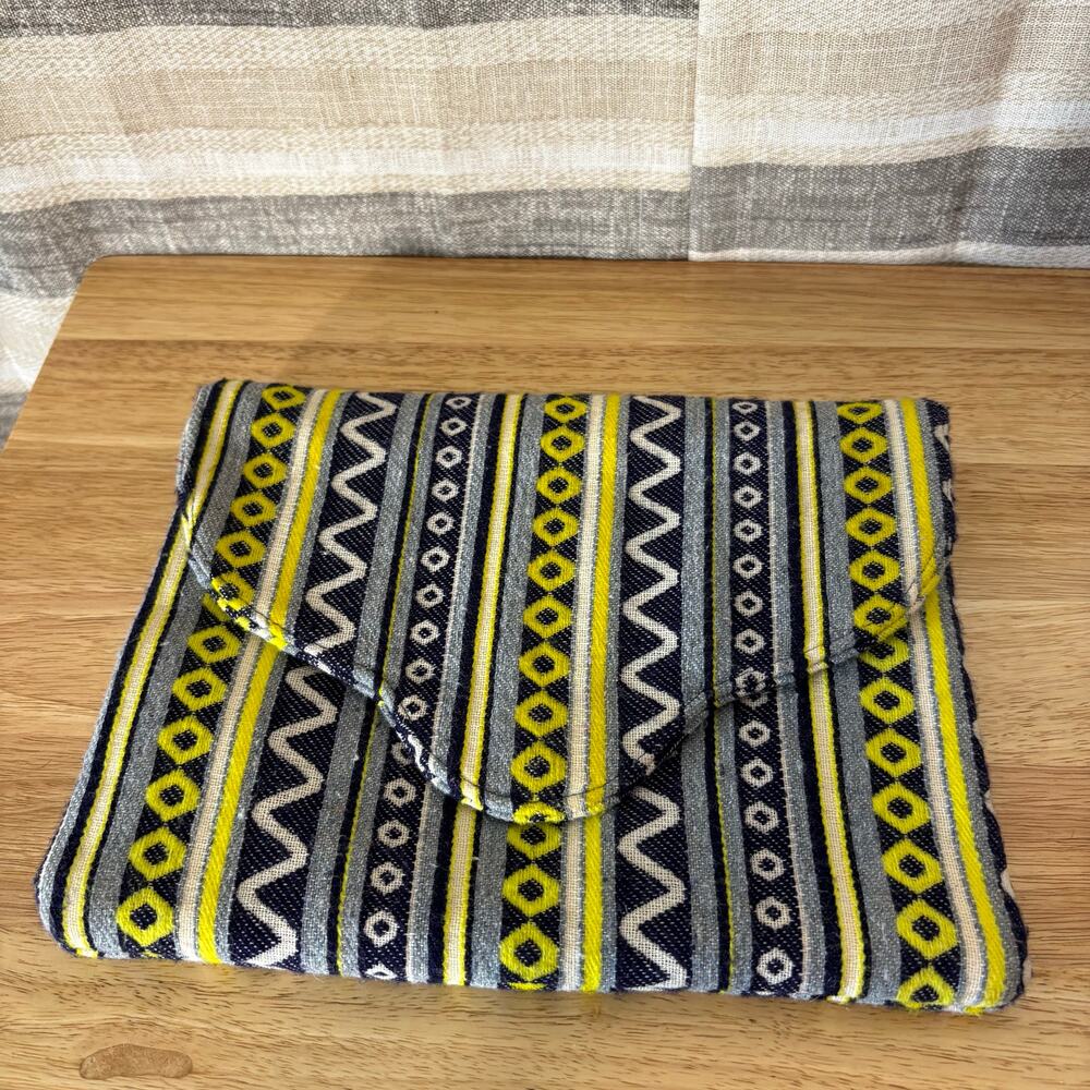 Mud Pie Blue‎ And Green Clutch